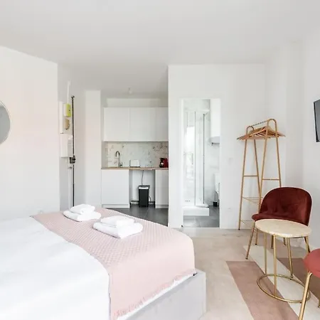 Lumineux Est - Serurier